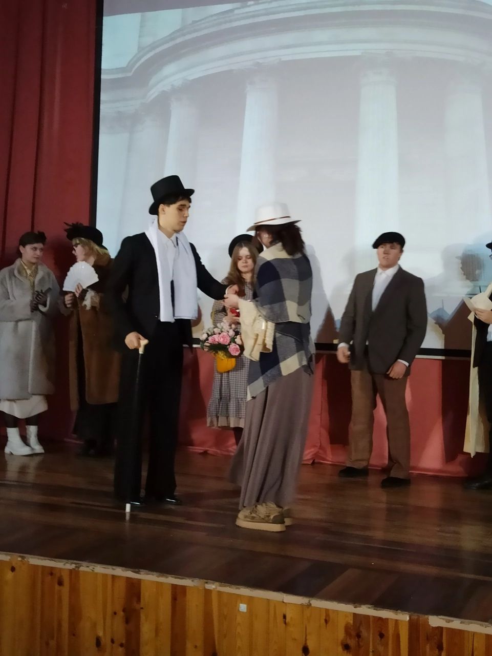Районный конкурс театральных постановок на английском языке по произведению Бернарда Шоу «Пигмалион» «Read and Play»