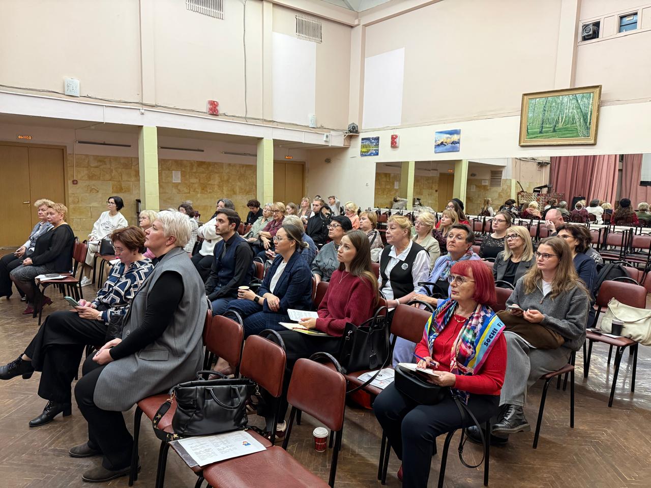 15 октября 2025 года в ГБОУ гимназия №41 имени Эриха Кестнера Приморского района Санкт-Петербурга состоялся методический семинар для учителей русского языка и литературы по теме «Эффективные практики подготовки учащихся к итоговому сочинению». 